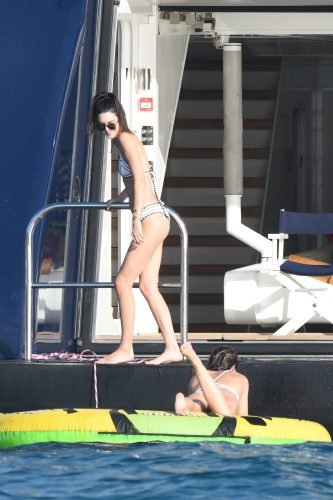 Kendall Jenner Feet Toes And Soles 828