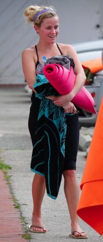 Reese Witherspoon Feet Toes And Soles 443