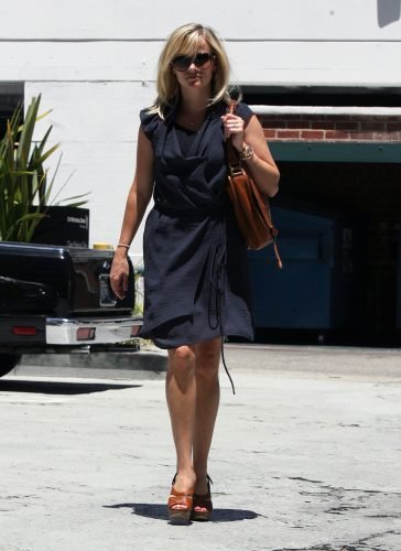Reese Witherspoon Feet Toes And Soles 821