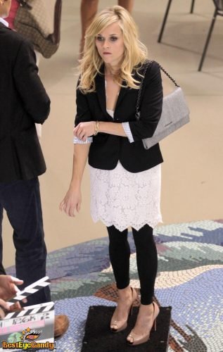 Reese Witherspoon Feet Toes And Soles 1072