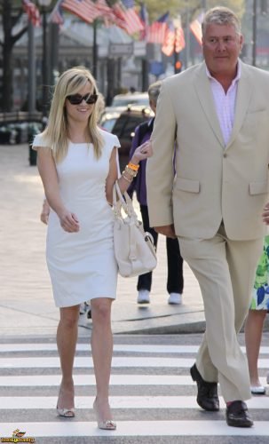 Reese Witherspoon Feet Toes And Soles 1084
