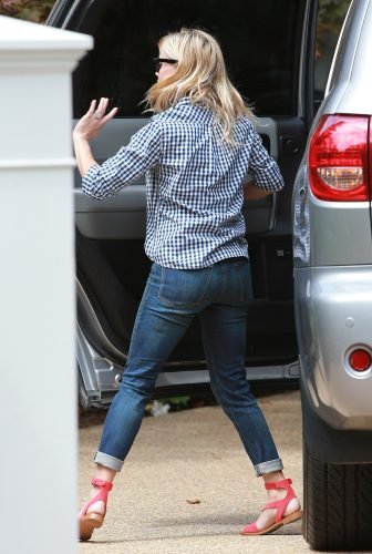 Reese Witherspoon Feet Toes And Soles 1629