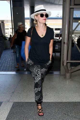 Reese Witherspoon Feet Toes And Soles 1695