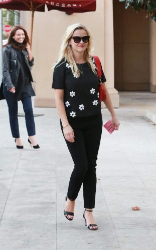 Reese Witherspoon Feet Toes And Soles 2244