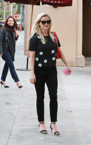 Reese Witherspoon Feet Toes And Soles 2254