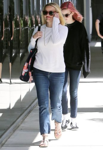 Reese Witherspoon Feet Toes And Soles 2443