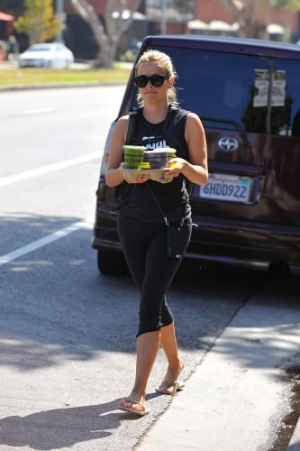 Reese Witherspoon Feet Toes And Soles 2564