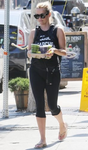 Reese Witherspoon Feet Toes And Soles 2577