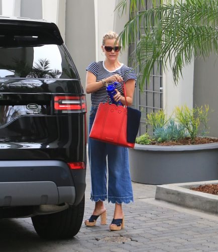 Reese Witherspoon Feet Toes And Soles 3313