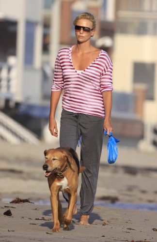Charlize Theron Feet Toes And Soles 46