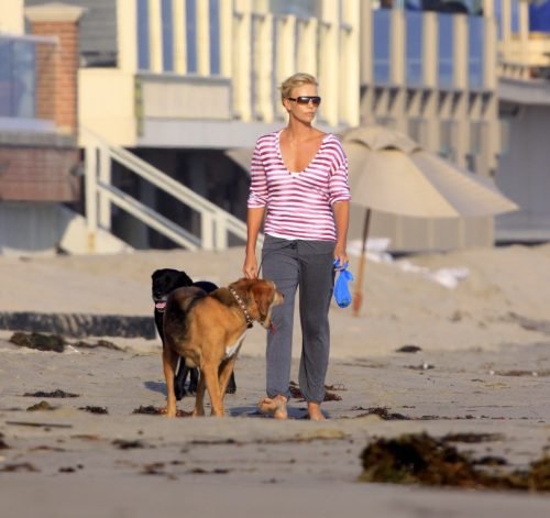 Charlize Theron Feet Toes And Soles 59