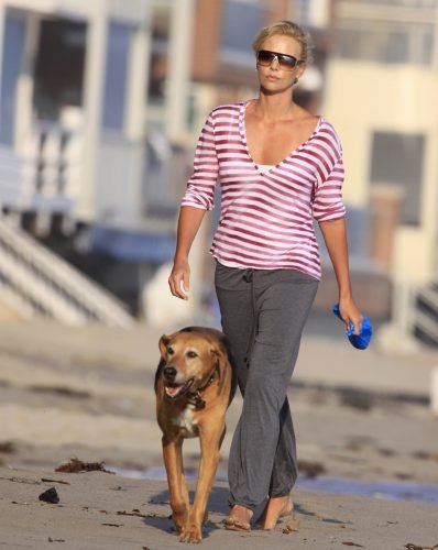 Charlize Theron Feet Toes And Soles 60