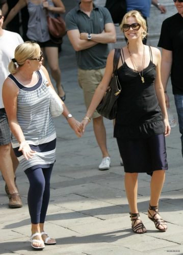 Charlize Theron Feet Toes And Soles 111