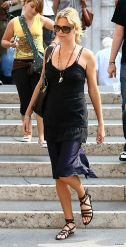Charlize Theron Feet Toes And Soles 119