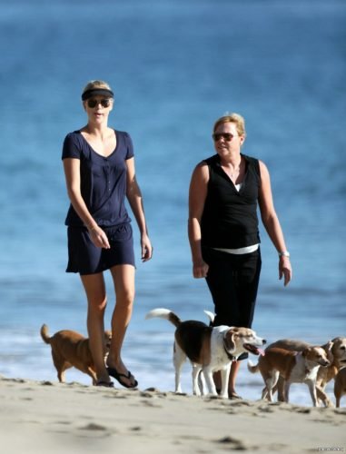 Charlize Theron Feet Toes And Soles 241