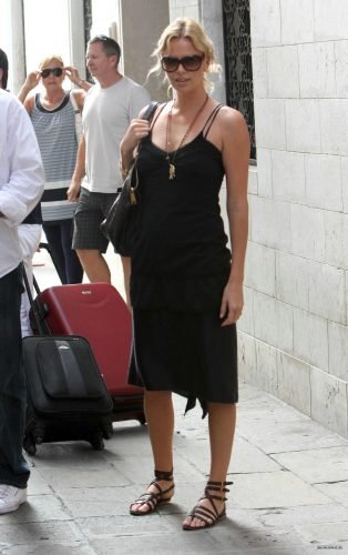 Charlize Theron Feet Toes And Soles 347