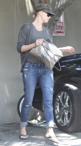 Charlize Theron Feet Toes And Soles 411