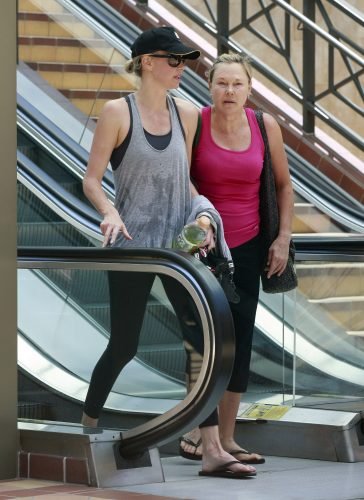 Charlize Theron Feet Toes And Soles 687