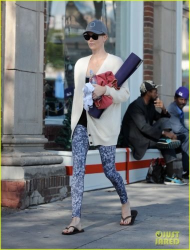 Charlize Theron Feet Toes And Soles 1499