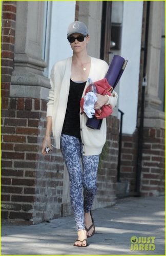 Charlize Theron Feet Toes And Soles 1500