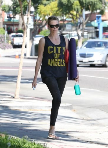 Charlize Theron Feet Toes And Soles 1554