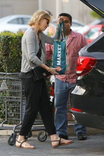 Charlize Theron Feet Toes And Soles 1557