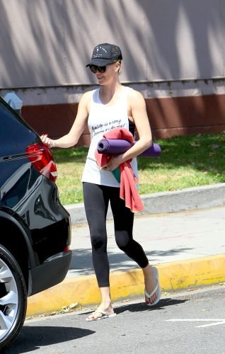 Charlize Theron Feet Toes And Soles 1609