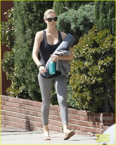 Charlize Theron Feet Toes And Soles 1749