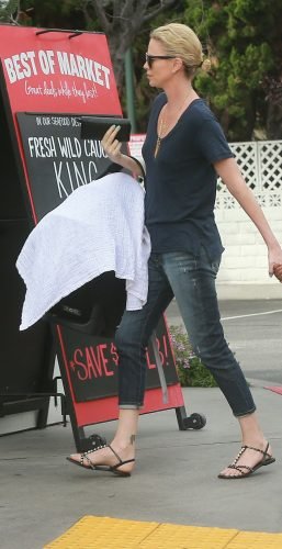 Charlize Theron Feet Toes And Soles 1789