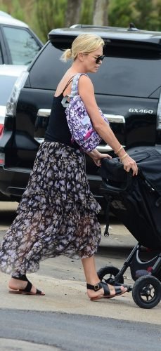 Charlize Theron Feet Toes And Soles 2011