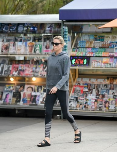 Charlize Theron Feet Toes And Soles 2037