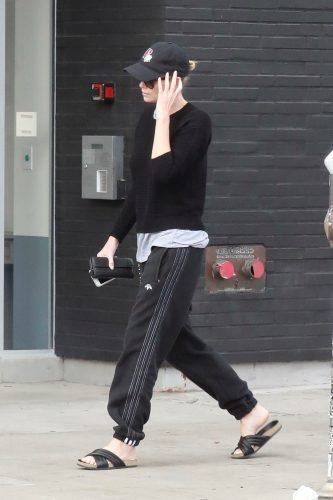 Charlize Theron Feet Toes And Soles 2040