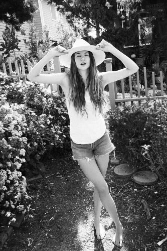 Shailene Woodley Feet Toes And Soles 173