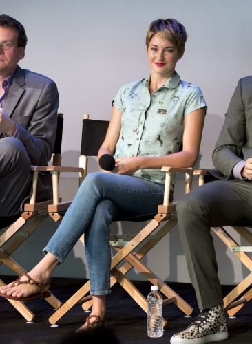 Shailene Woodley Feet Toes And Soles 350