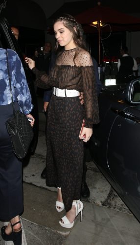 Hailee Steinfeld Feet Toes And Soles 267