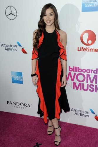 Hailee Steinfeld Feet Toes And Soles 466