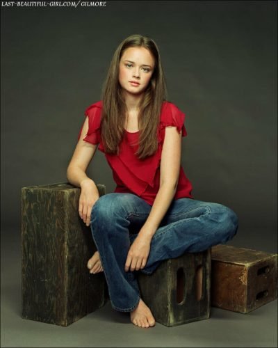 Alexis Bledel Feet Toes And Soles 7