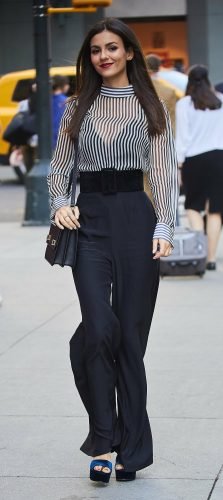 Victoria Justice Feet Toes And Soles 280