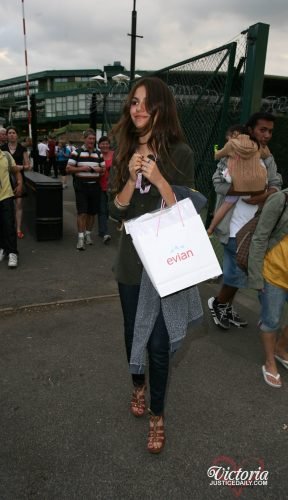 Victoria Justice Feet Toes And Soles 350