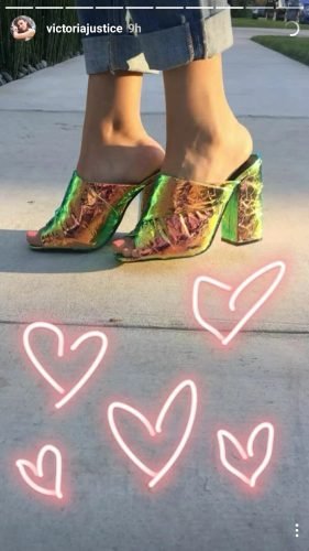 Victoria Justice Feet Toes And Soles 358