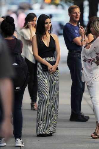 Victoria Justice Feet Toes And Soles 846