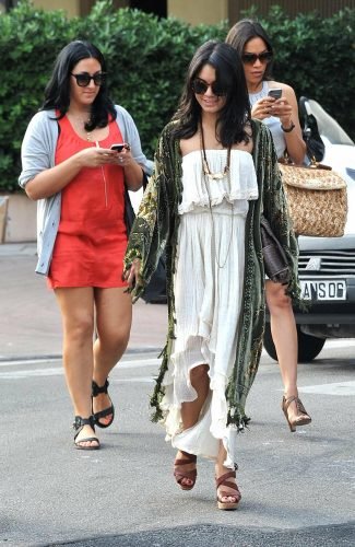 Vanessa Hudgens Feet Toes And Soles 9