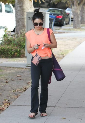 Vanessa Hudgens Feet Toes And Soles 108