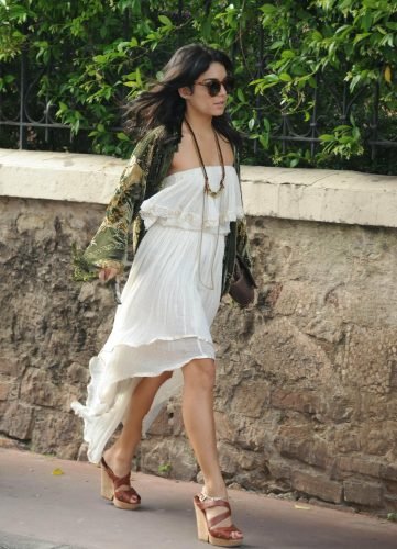 Vanessa Hudgens Feet Toes And Soles 282