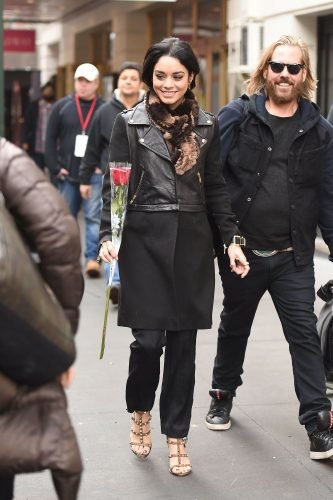 Vanessa Hudgens Feet Toes And Soles 565