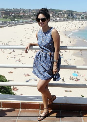 Vanessa Hudgens Feet Toes And Soles 656