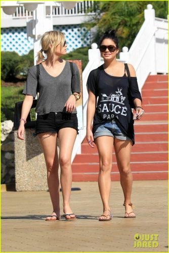 Vanessa Hudgens Feet Toes And Soles 828