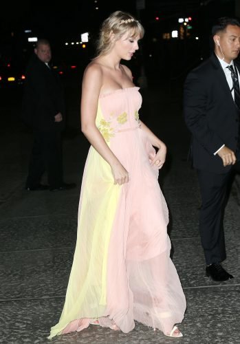 Taylor Swift Feet Toes And Soles 149