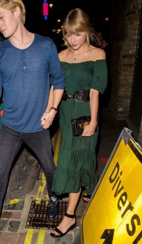 Taylor Swift Feet Toes And Soles 201