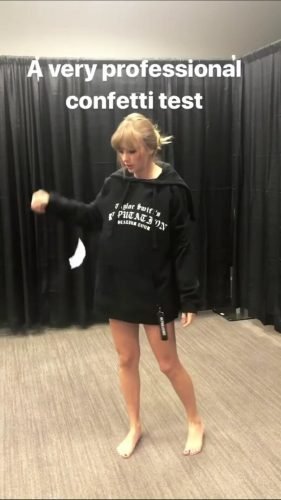 Taylor Swift Feet Toes And Soles 227